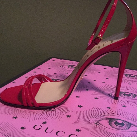 Beautiful Sexy GUCCI LATTICE RED HEELS, EU 39.5 - Picture 5 of 8
